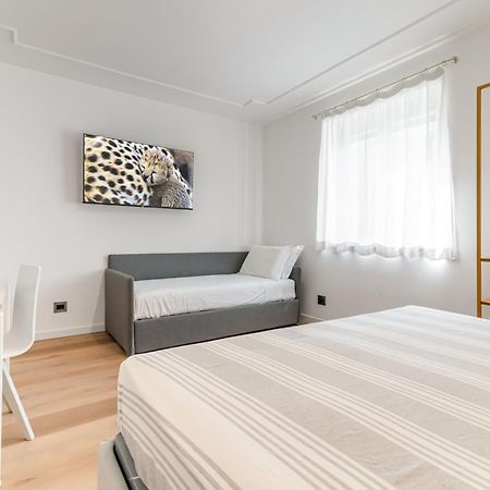 Piazza Indipendenza Loft & Rooms Палермо Екстериор снимка