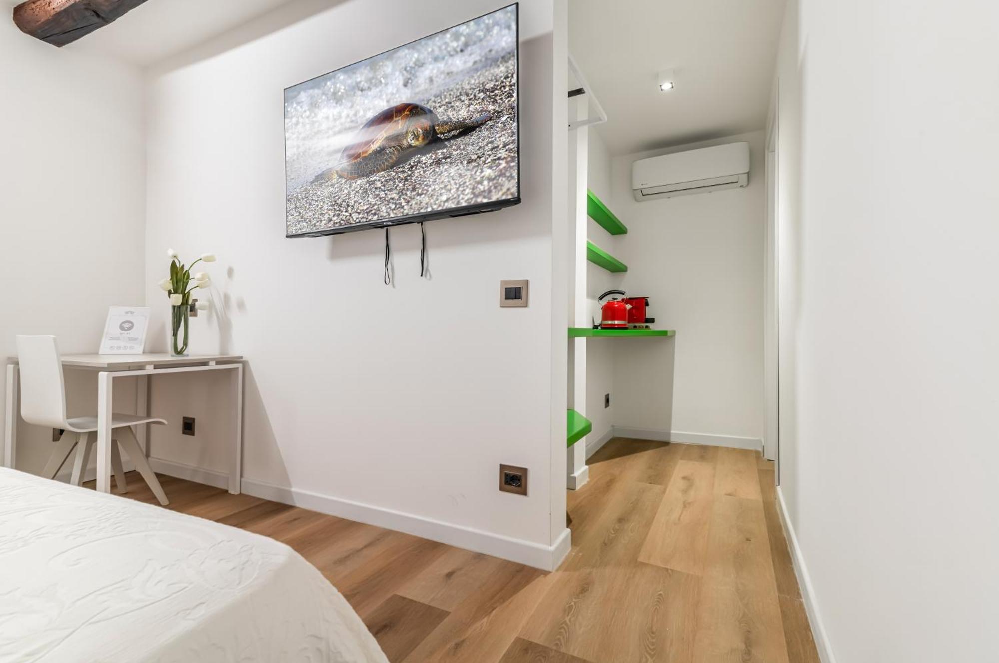 Piazza Indipendenza Loft & Rooms Палермо Екстериор снимка