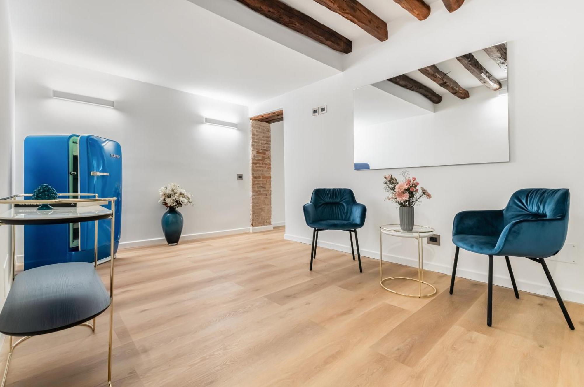 Piazza Indipendenza Loft & Rooms Палермо Екстериор снимка