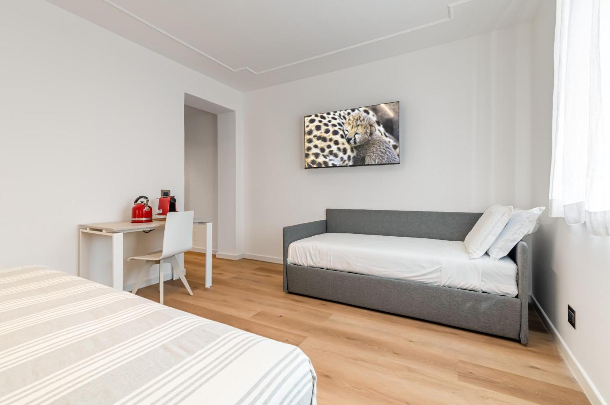 Piazza Indipendenza Loft & Rooms Палермо Екстериор снимка