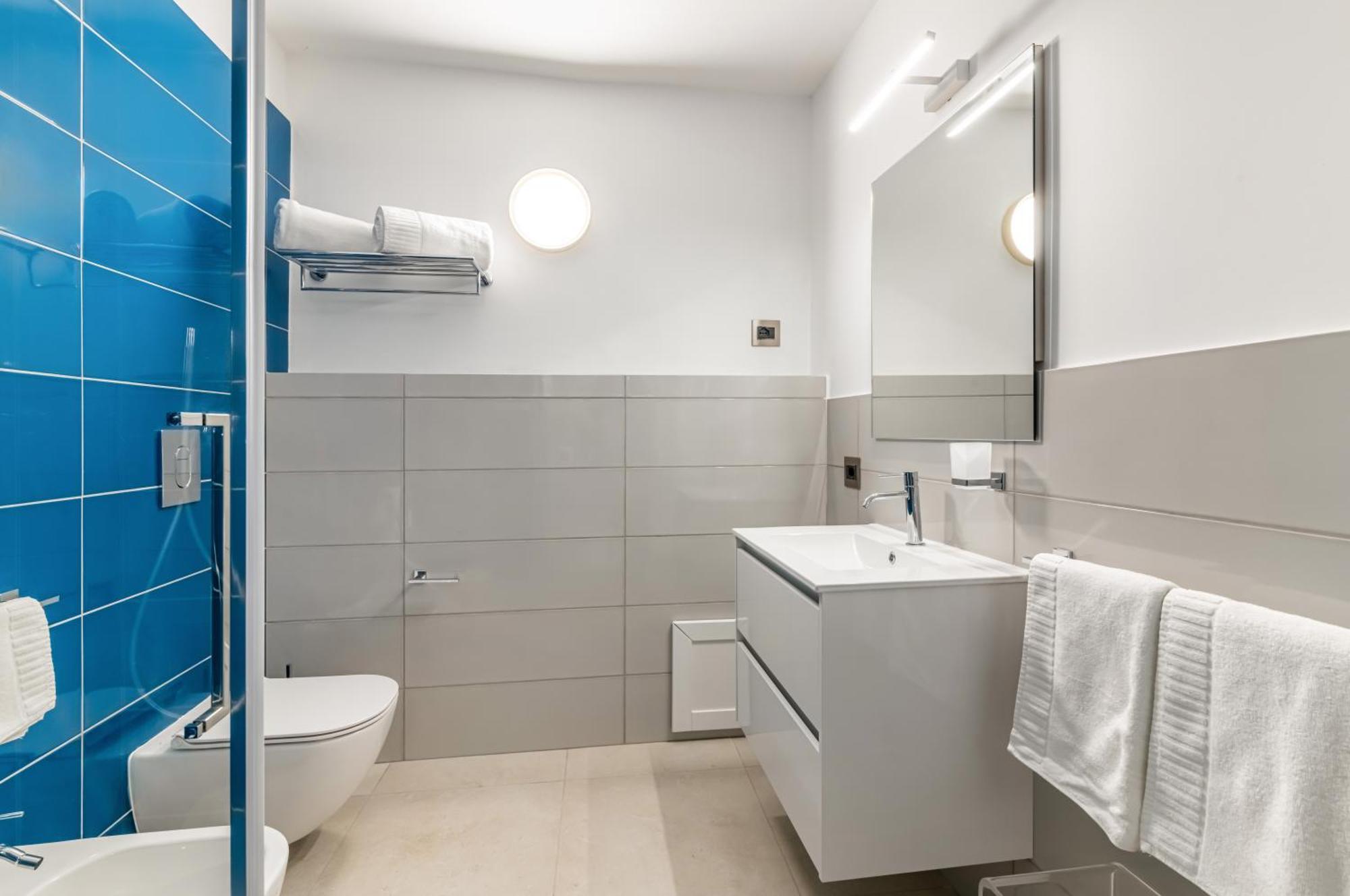 Piazza Indipendenza Loft & Rooms Палермо Екстериор снимка